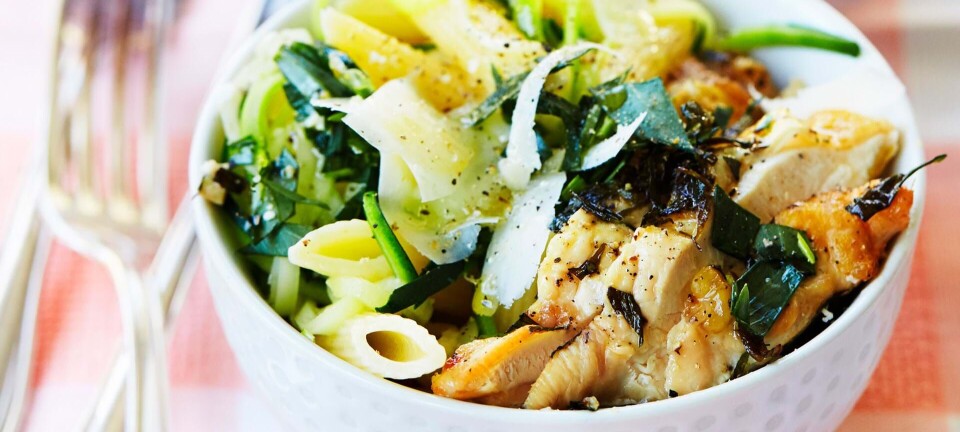 Penne med courgette & kylling