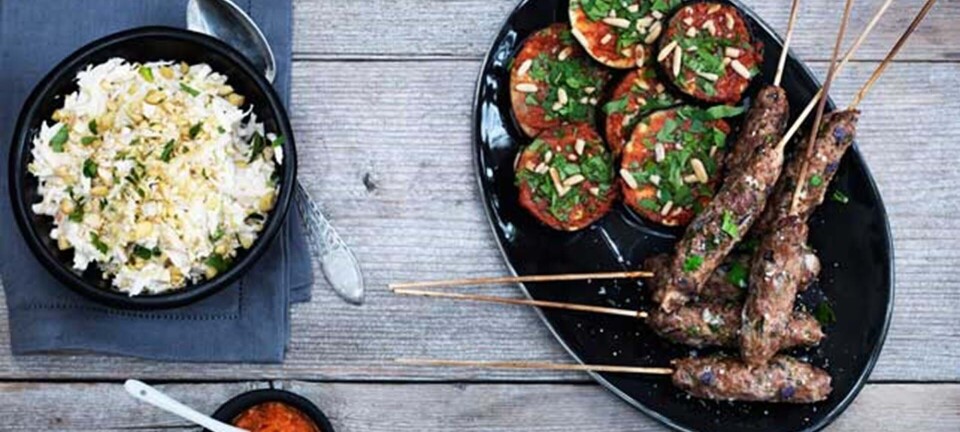 Lammekebab med spicy aubergineskiver