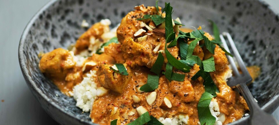 KETO opskrift: Chicken korma med blomkålsris