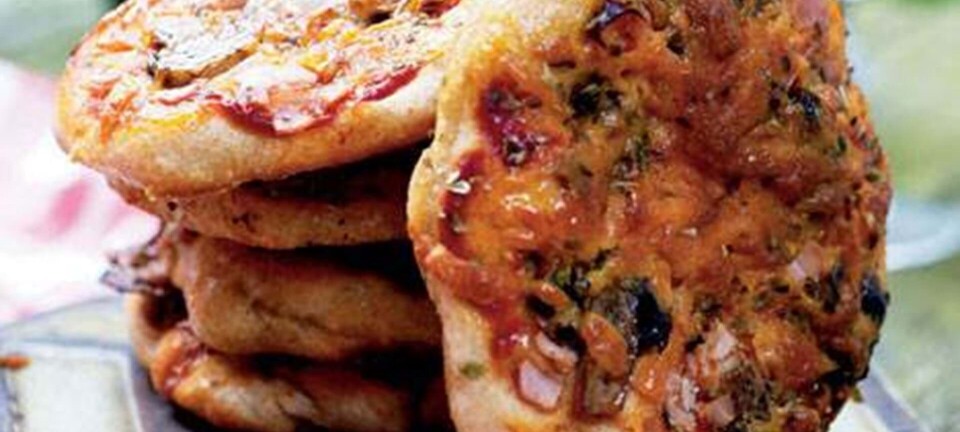 Minipizzaer med skinke og champignon