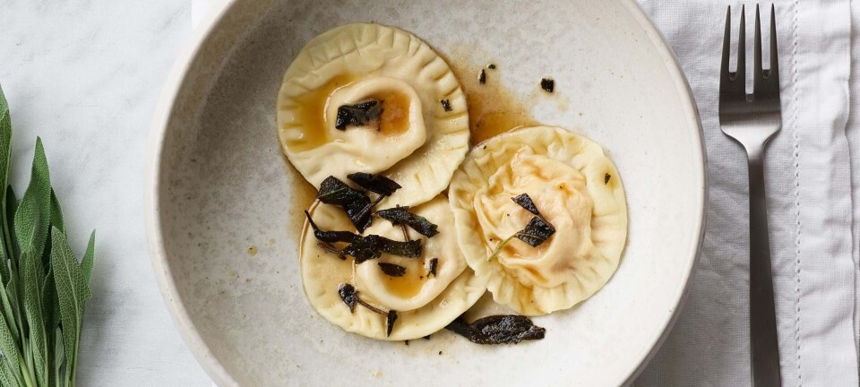 Ravioli med græskar og brunet smør