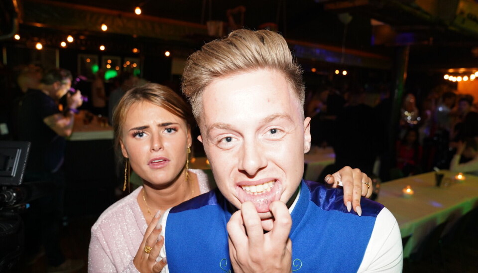 Teitur har fået tatoveret 300 k på indersiden af læben i anledning af sejren (Foto: Janus Nielsen)