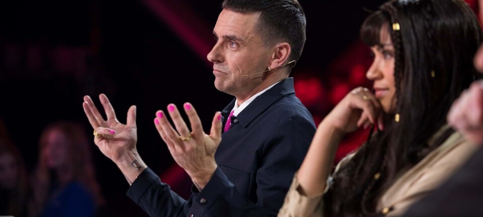 ”Hvad sker der med lyserød neglelak, Simon Kvamm?”