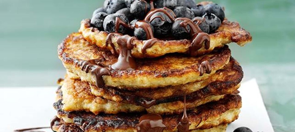 Havrepandekager med bær & chokolade