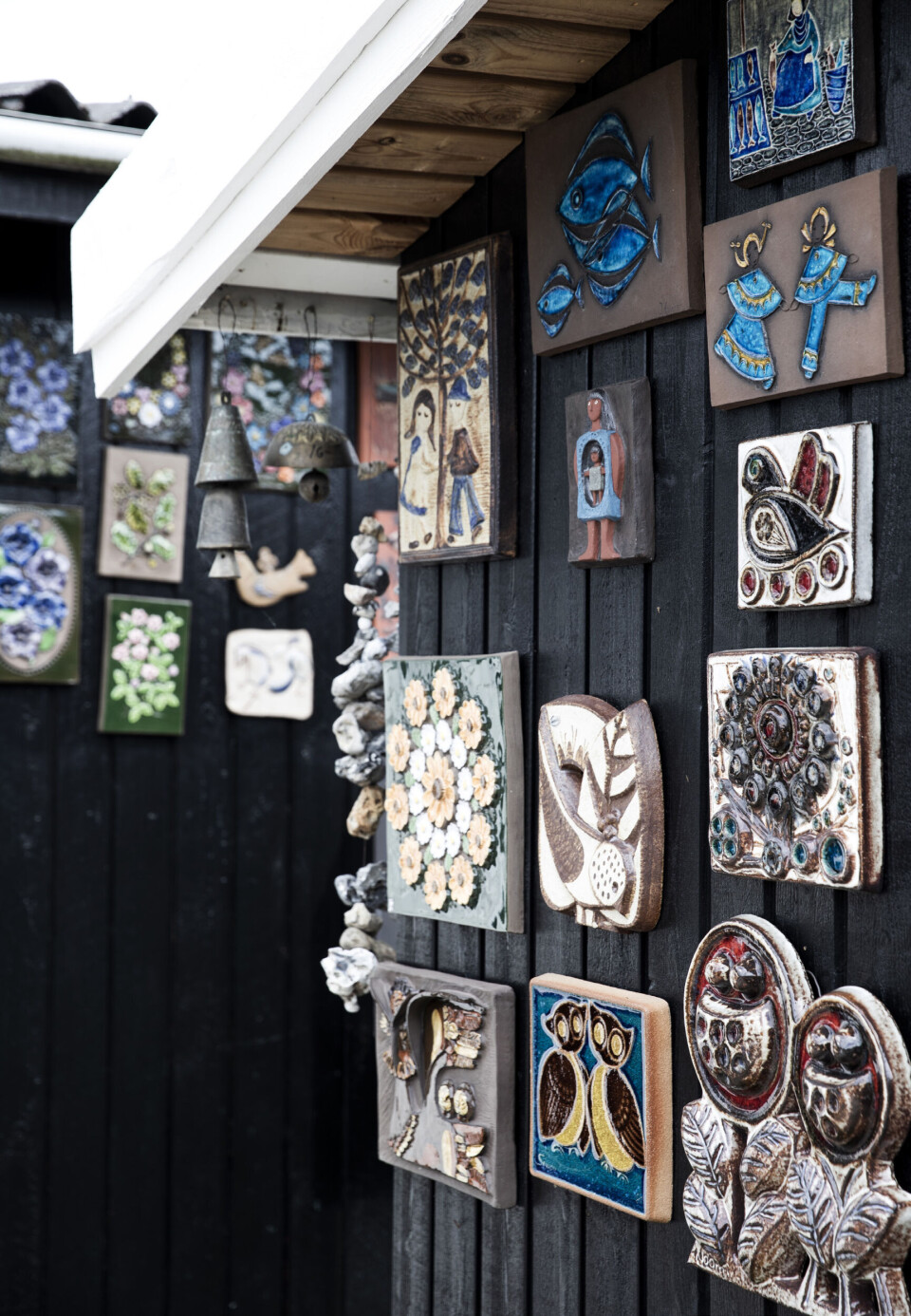 Reliefsamlingen startede lidt tilfældigt, da Natasja faldt over et smukt et på et loppemarked, og siden har det grebet om sig.