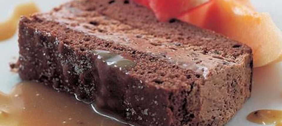 Chokolademarquise med karamelsauce