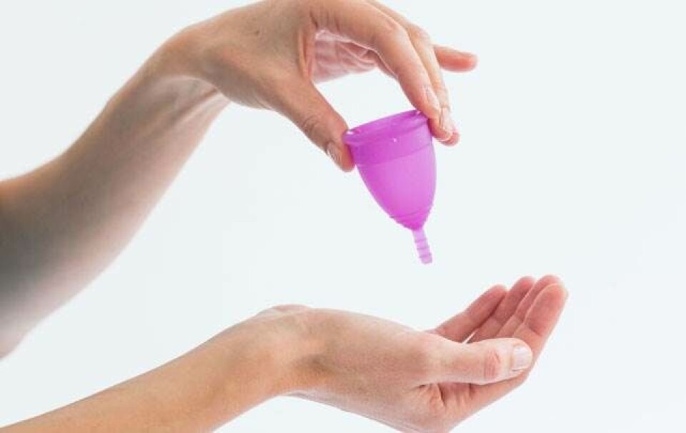 Bind, tampon eller kop? Disse ting skal du være opmærksom på