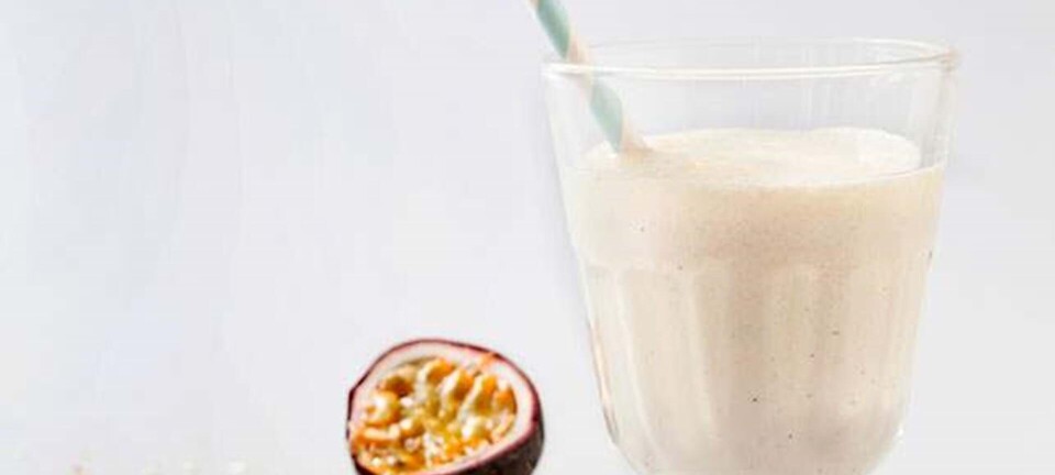 Milkshake med passionsfrugt og kokos