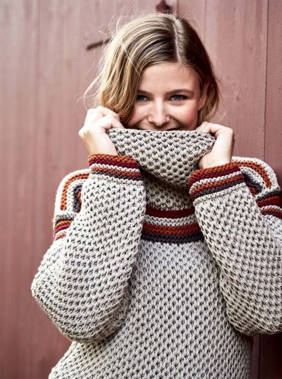 Strik selv: Sweater med bikubemønster