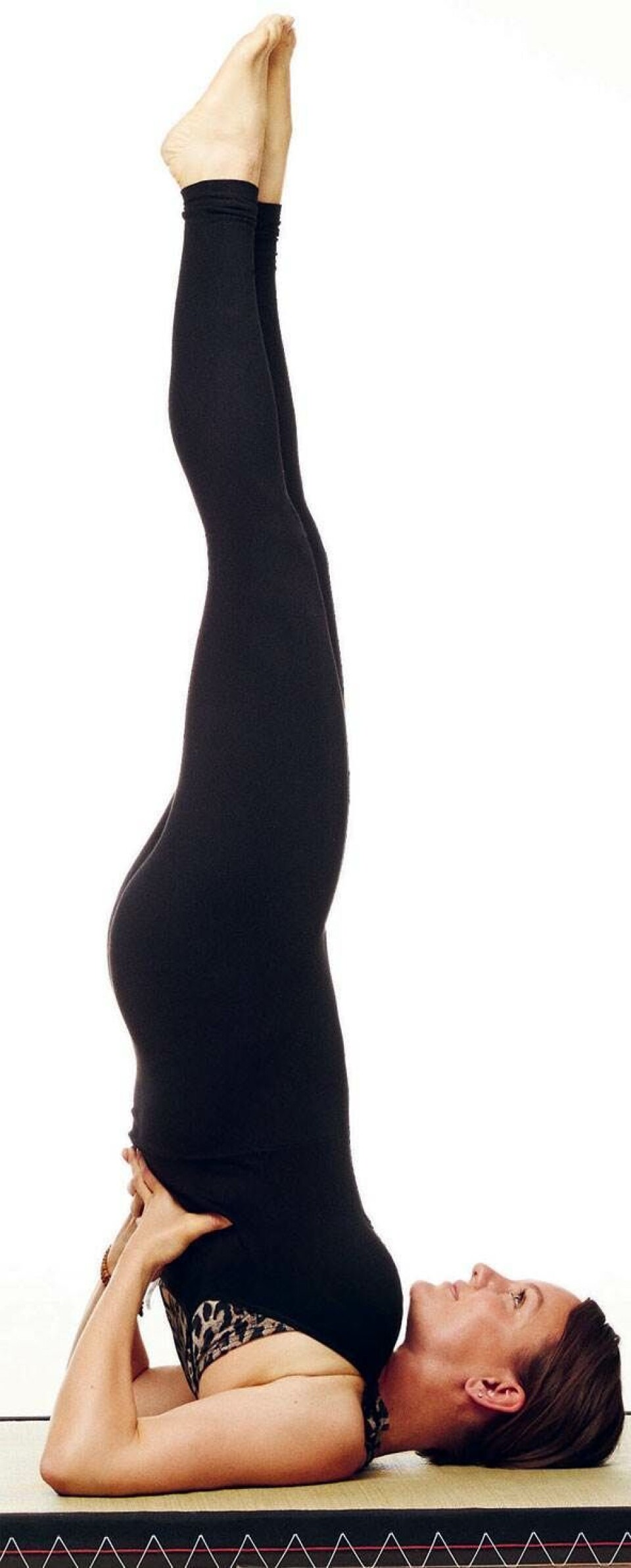 Skulderstand yoga flad mave