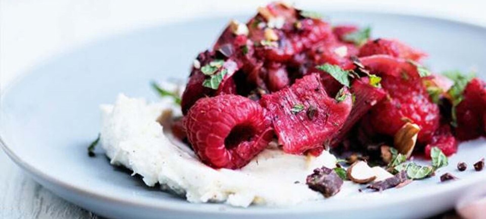 Rabarber med mascarpone og chokoladegremolata