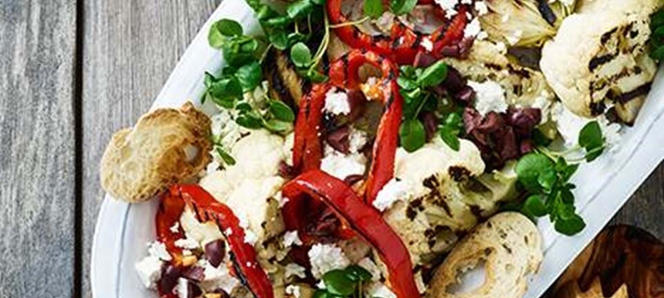 Grillede grøntsager med oliven fetadrys
