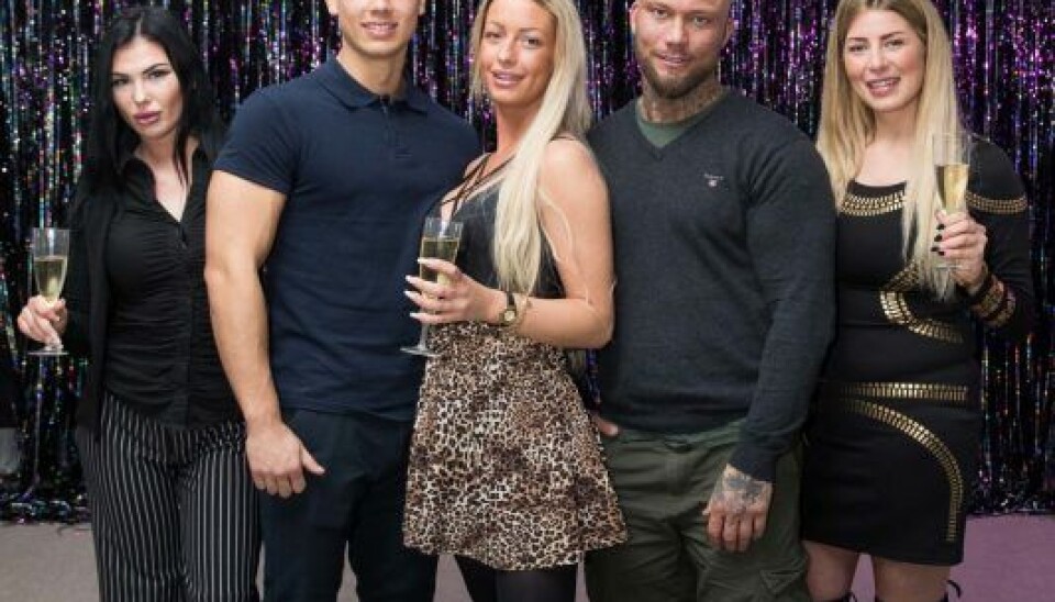 Deltagerne i sjette sæson af 'For lækker til love' bestod af Simona fra ‘Prinsesser fra Blokken’, som også er med i den aktuelle syvende sæson, Jonas fra ‘Love Island’, ‘Love Island’-vinderen Julie, der også vender tilbage i syvende sæson, Simon Iversen fra ‘Hård Udenpå’ og senest ‘Stjerne Boksning’, samt Fie Krügermejer fra ‘Paradise Hotel’ Foto: Henrik R Petersen).