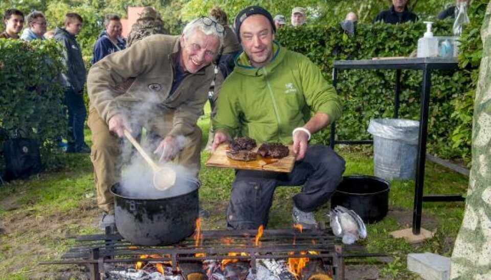 – Vi mangler stadigvæk at få fat på sikaen, så har vi opnået alt på fire ben, der må jages i Danmark. Det skal vi nå, inden vi stopper med at lave 'Nak & Æd', sagde Jørgen. (Foto: Michael Stub)