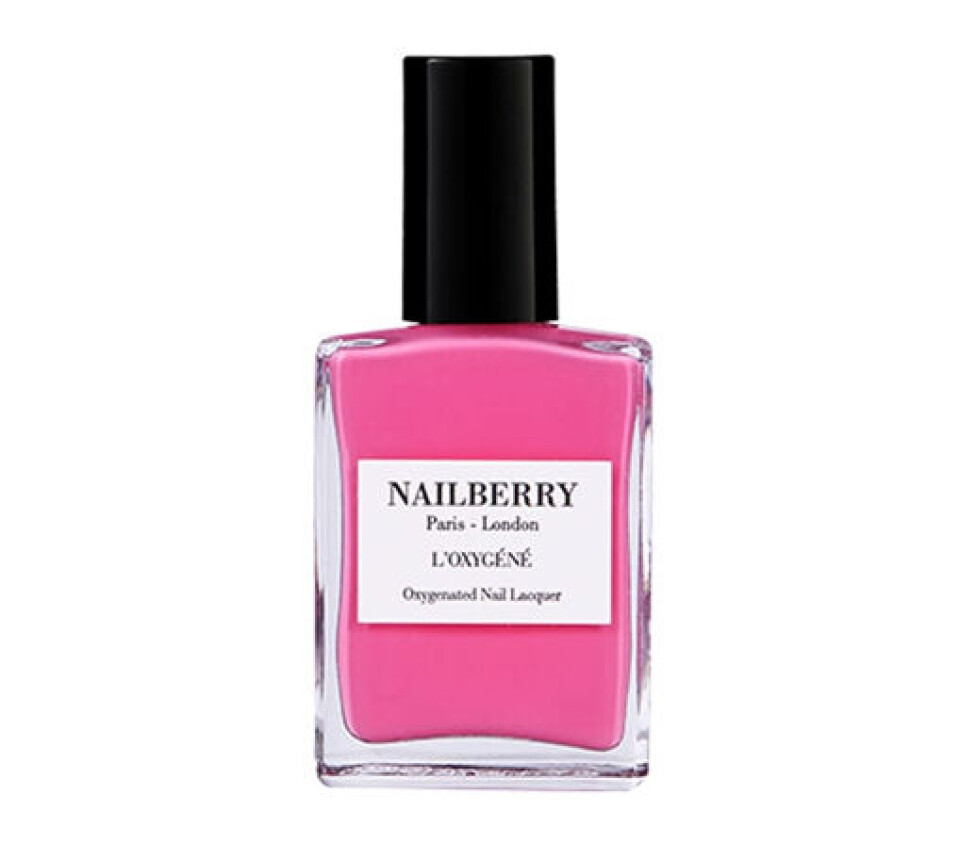 nailberry neglelak peony.jpg