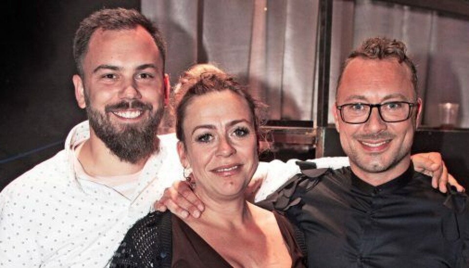 Regnbuefamillien bestående af Anders Fauerby, Rebecca Sølvsten og Jakob Fauerby er blevet en fælles datter, Anna, rigere (Foto: Anthon Unger)