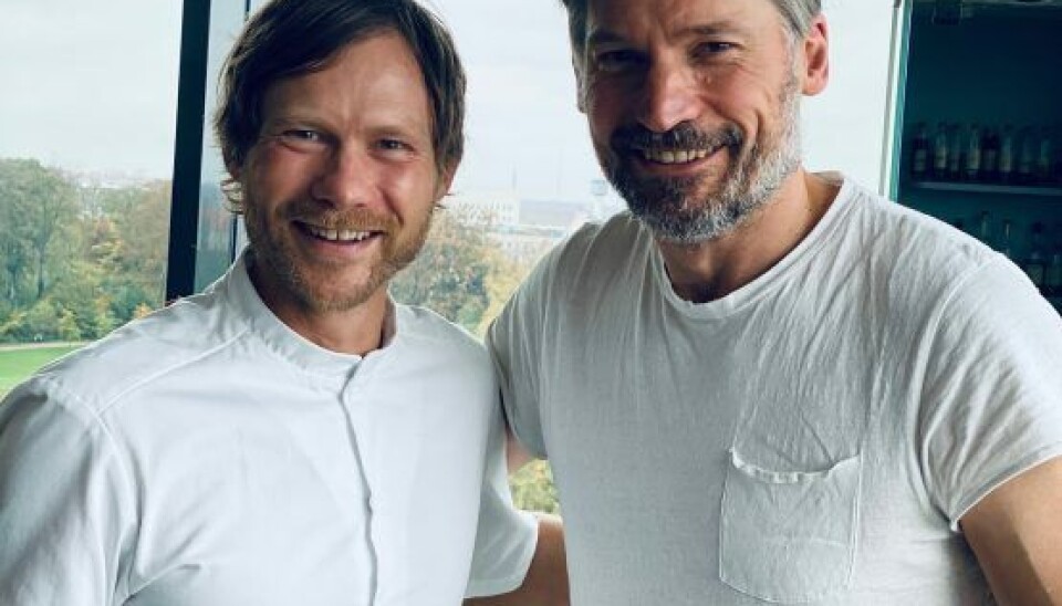 Nikolaj Coster Waldau og Rasmus Kofoed på Geranium. (Foto: Tine Harden)