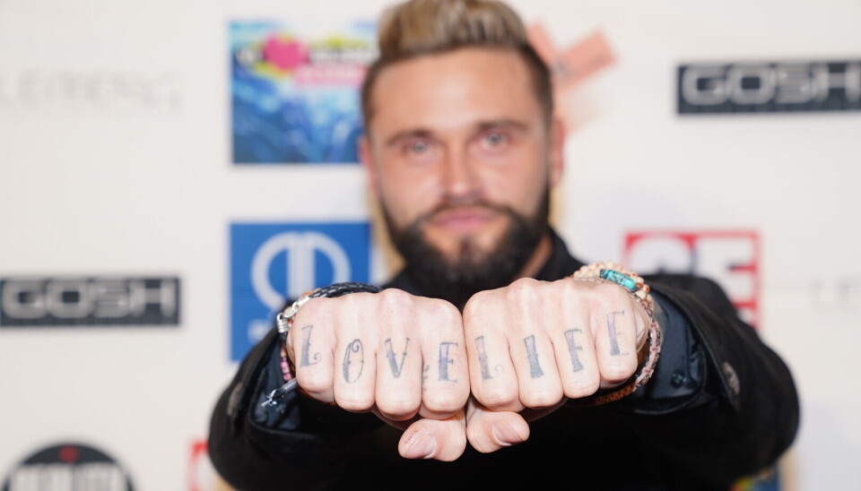 'Robinson'-Billes sigende tatovering (Foto: Janus Nielsen)