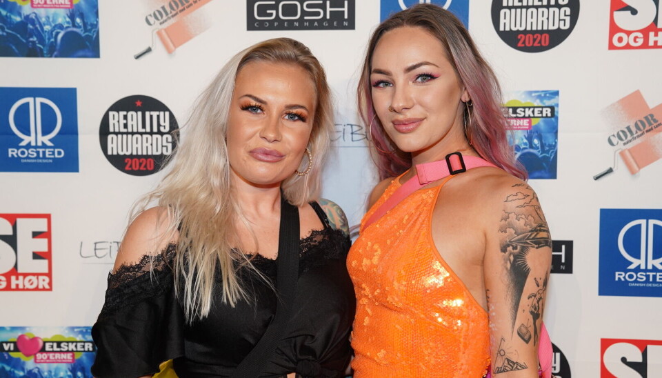 Liv og Tabita fra 'Ex on the Beach. (Foto: Janus Nielsen)
