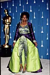 DISNEY-HEKS
Folk troede, Whoopi Goldberg havde fået rollen som heks i en Disney-film, da hun mødte op til Oscar-fest i 1993 (Foto: Getty Images)