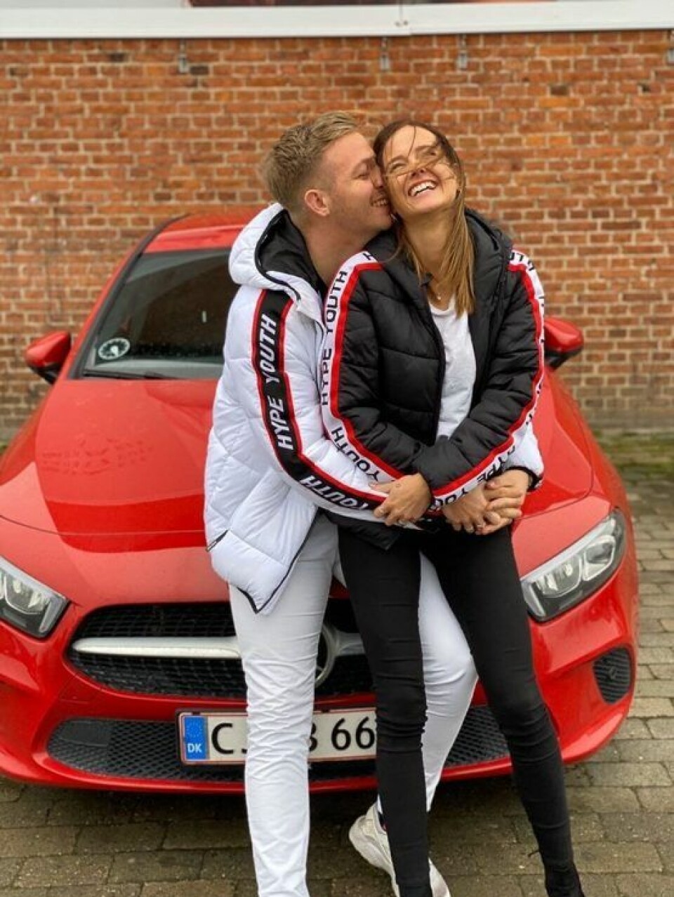 Casper Nicolaisen fra 'Ex on the Beach' og kæresten Josefine Nygaard (Foto: privat)
