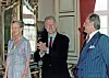 Om Bill Clinton:
- Manden selv var særdels nem. Han kom sent om aftenen, og inden vi puttede ham i seng, fik han en sandwich og et glas et-eller-andet, og så sad vi, den nærmeste familie, og talte med ham. Det var bestemt ikke vanskeligt. Han var meget dygtig til dét med charmen (Foto: Egmonts Historiske Arkiv