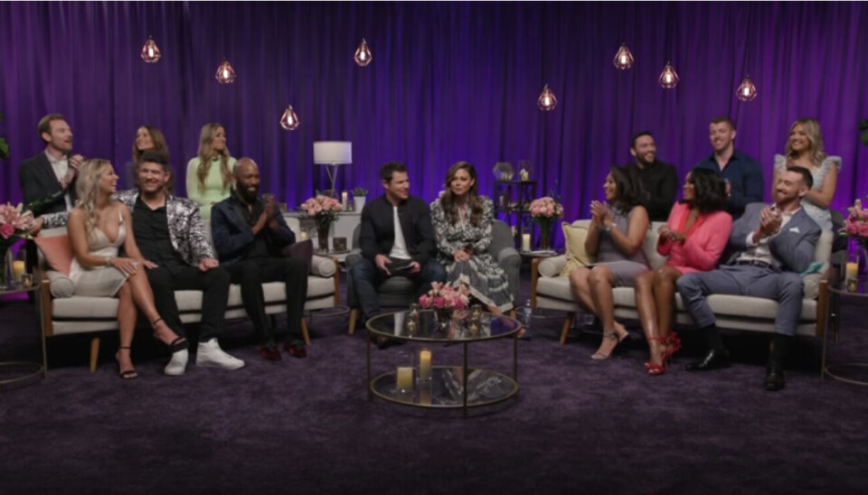 Netflix kom i den grad på reality-kortet med serien 'Love Is Blind'. Realityformatet, hvor deltagerne skulle forlove sig for at møde hinanden i virkeligheden, blev skamset over hele verden, og det skyldtes uden tvivl de elskelige (og tossede) deltagere og deres ditto forhold (Foto: Netflix)