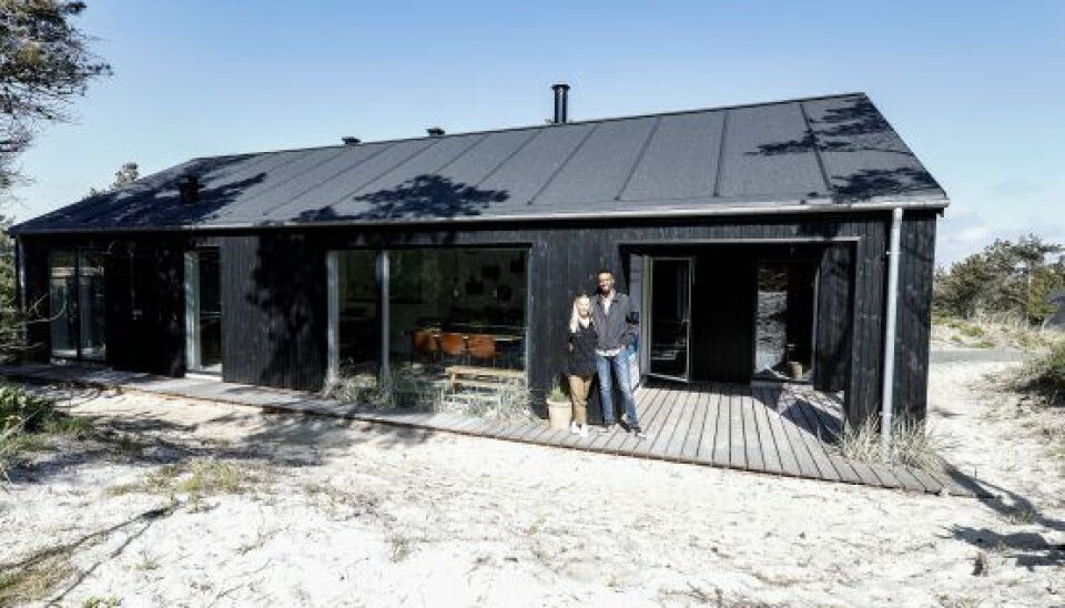 Laura Emilie Thomsen og Isse Dahir håber at kunne holde ferie i deres eget nybyggede sommerhus. (Foto: Niels Henrik Dam)