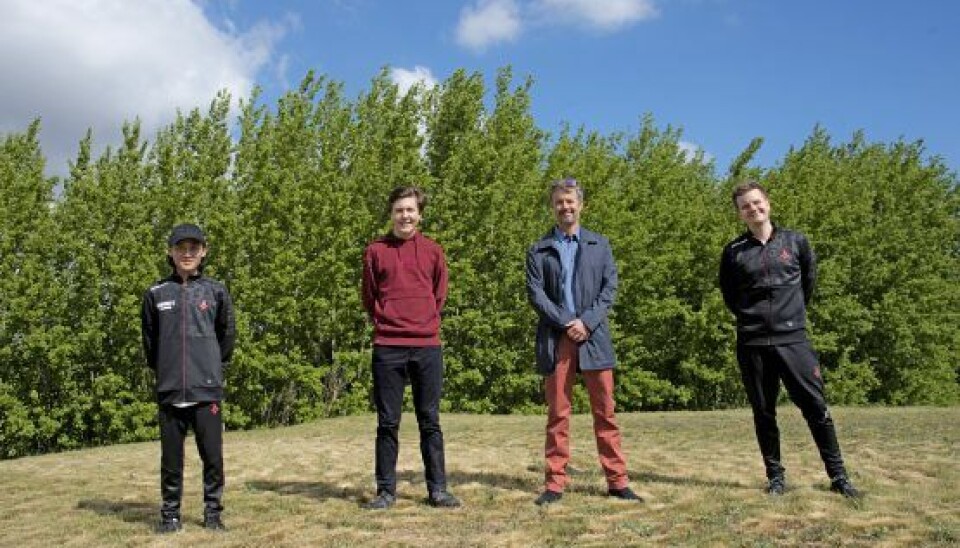 Kronprins Frederik og prins Christian sammen med Jakob 'JUGI' Hansen og Peter 'Dupreeh' Rasmussen (Foto: Kongehuset).