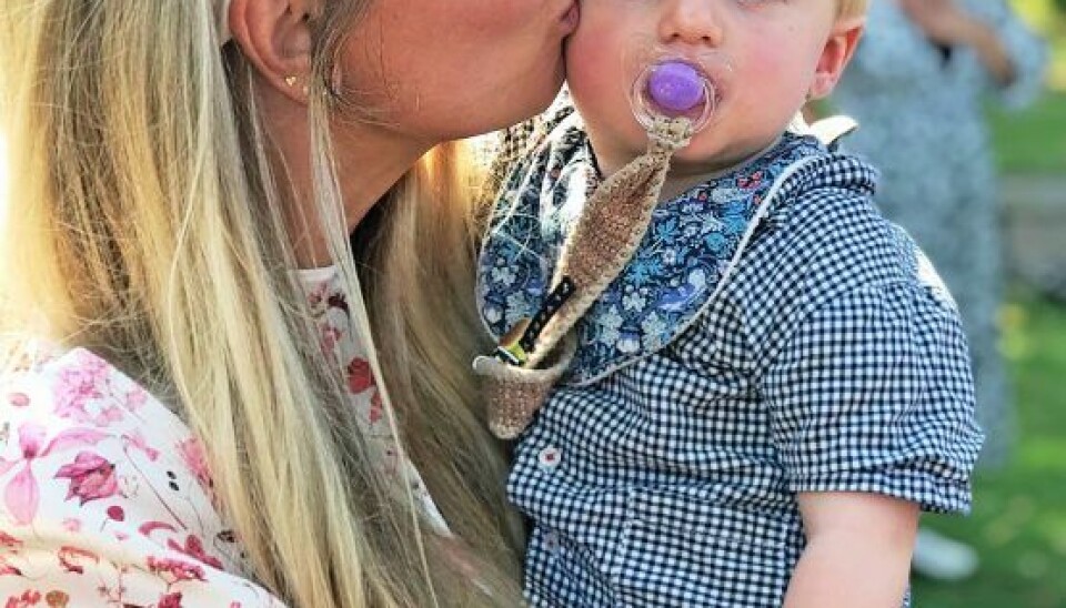 Der er fire år, til sønnen Eddie skal i skole, men Mille har allerede gjort sig tanker om hans skolegang (Foto: Privat)