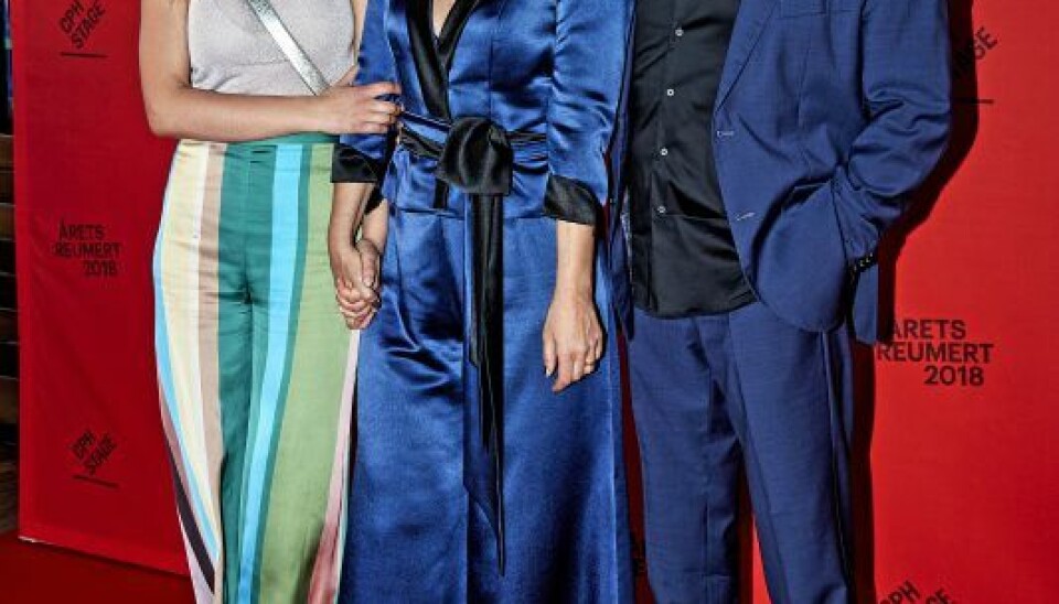 Peter med de to kvinder i sit liv: kæresten, skuespiller og sangerinde Xenia Lach-Nielsen, og deres fælles datter, Rosa på 20 år (Foto: bo Nymann)