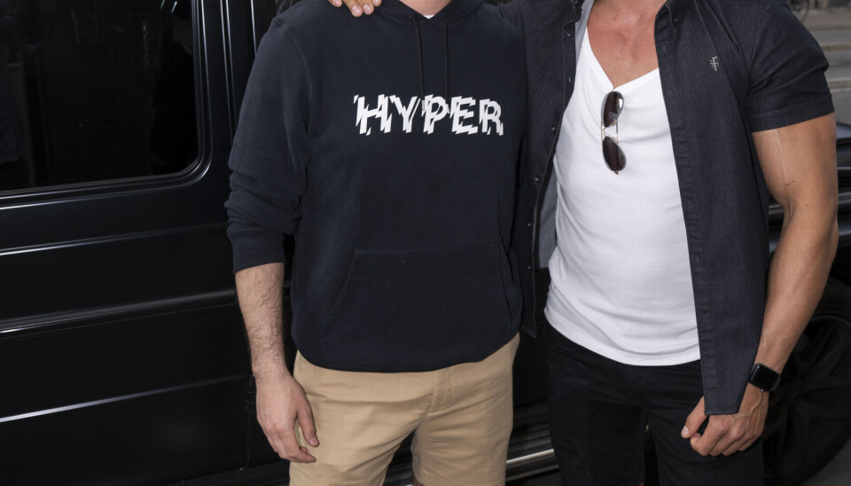 Alfahannen Daghan fra syvende sæson af 'Paradise Hotel' og Morten fra både første og anden sæson af 'Ex on the Beach' var sammen mødt op til reception  (Foto: Anthon Unger)