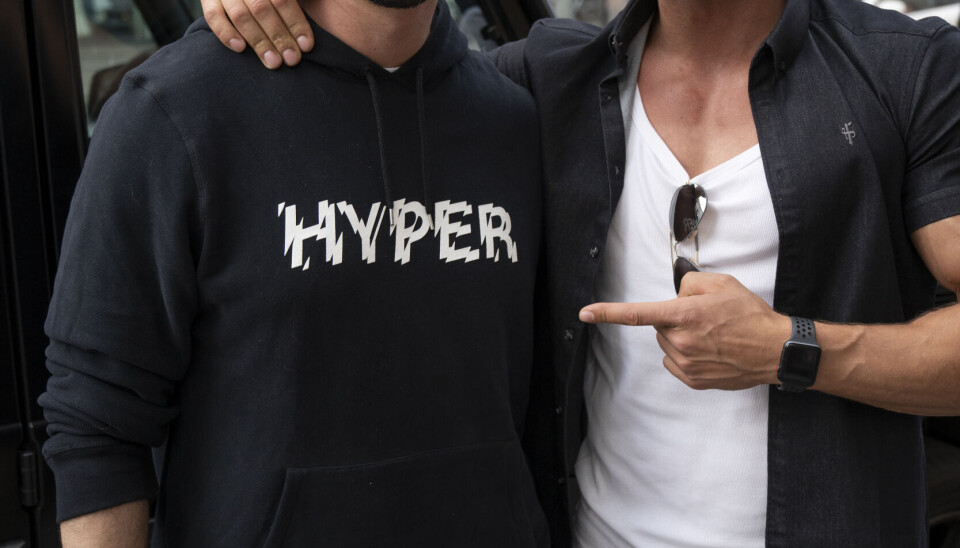 Alfahannen Daghan fra syvende sæson af 'Paradise Hotel' og Morten fra både første og anden sæson af 'Ex on the Beach' var sammen mødt op til reception  (Foto: Anthon Unger)