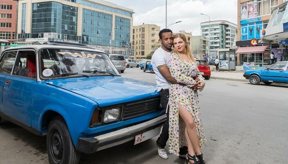 Ariela, 28, USA & Biniyam, 29, Etiopien i '90 Day Fiancé: The Other Way, sæson 2 (Foto: TLC)