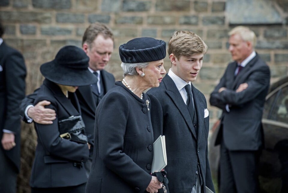 Prins Gustav og Carina Axelsson, der begge er 51 år, har ikke børn og umiddelbart er det derfor det Gustavs nevø, grev Richard von Pfeil und Klein-Ellguth, 20, som er søn af prinsesse Alexandra, der står som den næste arving i rækken (Foto: Ida Marie Odgaard/Scanpix)