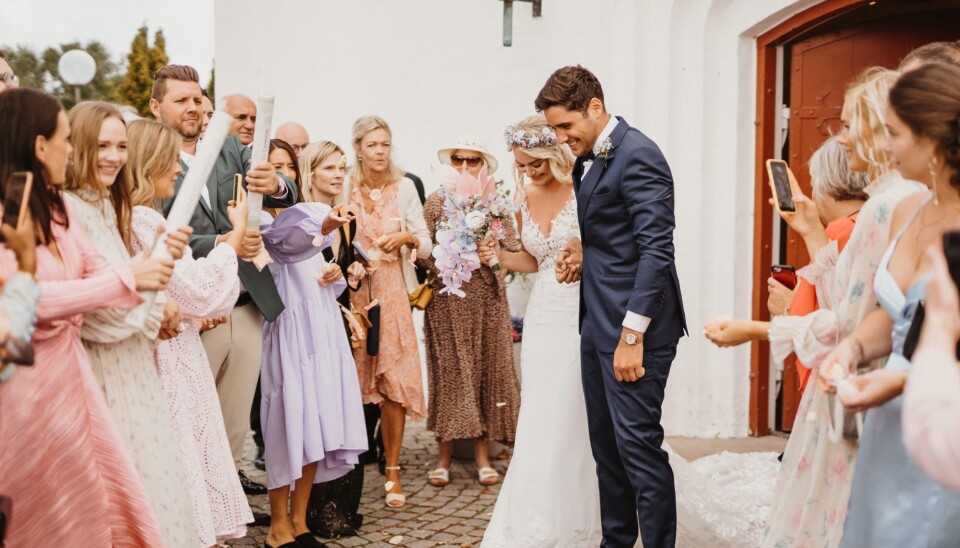 Julie von Lyck og Steffan Bak sagde lørdag den 22. august ja til hinanden. (Foto: Joanna Egeberg)