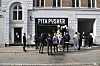 Åbningen af 'Pita Pusher' på Vesterbrogade i København. (Foto: Anthon Unger)