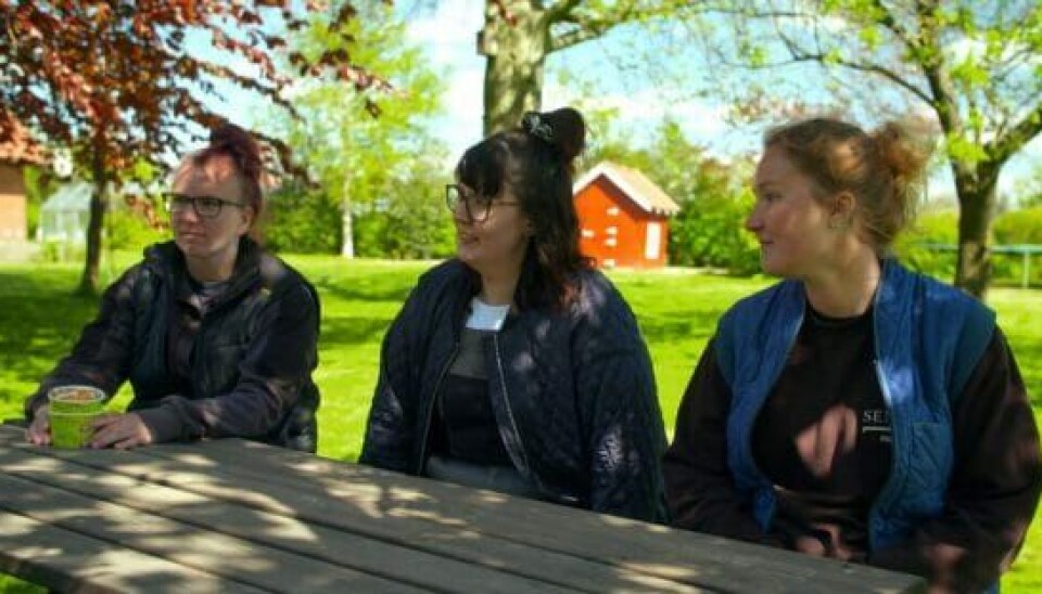 Det var et svært valg, landmanden Brian stod overfor, da han skulle vælge mellem Heidi, Terese og Tanja (Foto: TV2)