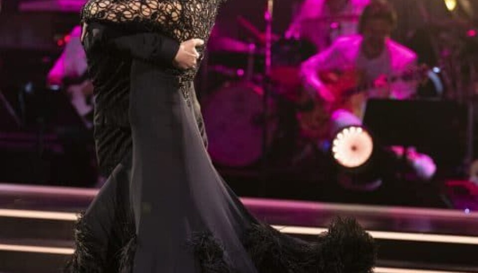 Merete og Thomas i en slowfox til nummeret 'Addams Family Theme’ af Vic Mizzy. (Foto: Henrik R. Petersen)