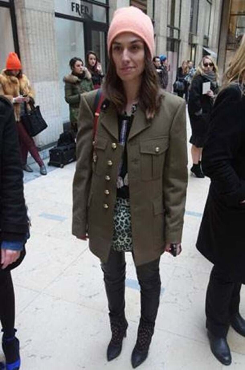 Se fransk lækkerhed på gaden til Paris Fashion Week i marts 2013