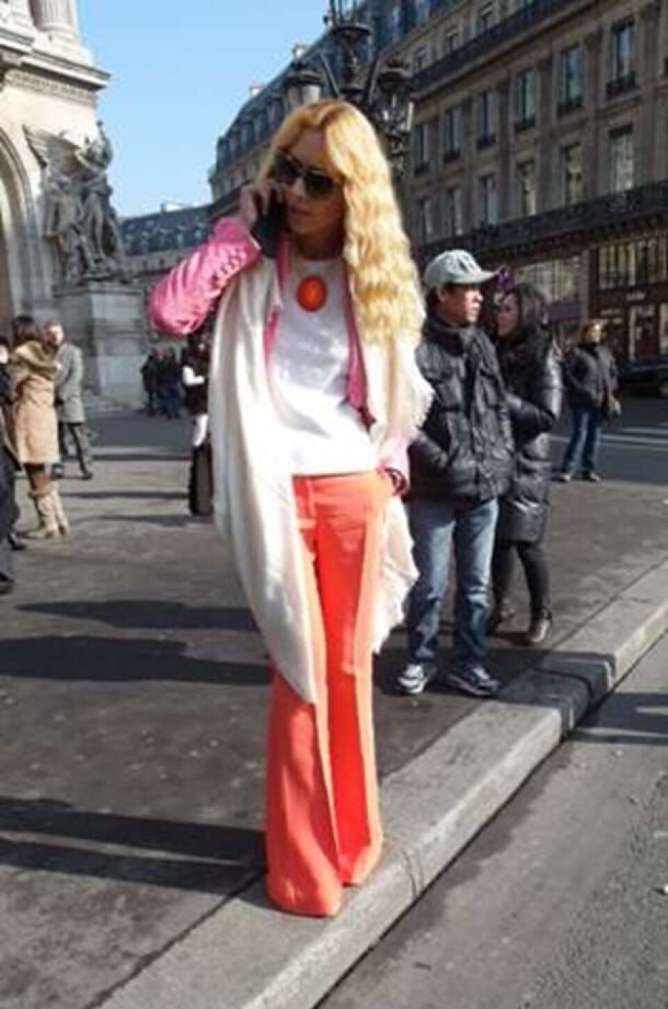 Se fransk lækkerhed på gaden til Paris Fashion Week i marts 2013