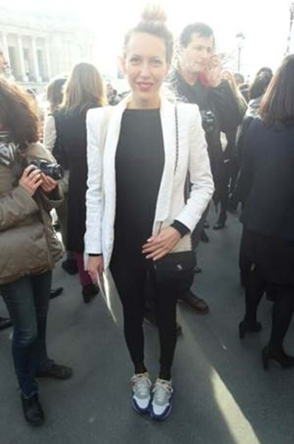 Se fransk lækkerhed på gaden til Paris Fashion Week i marts 2013