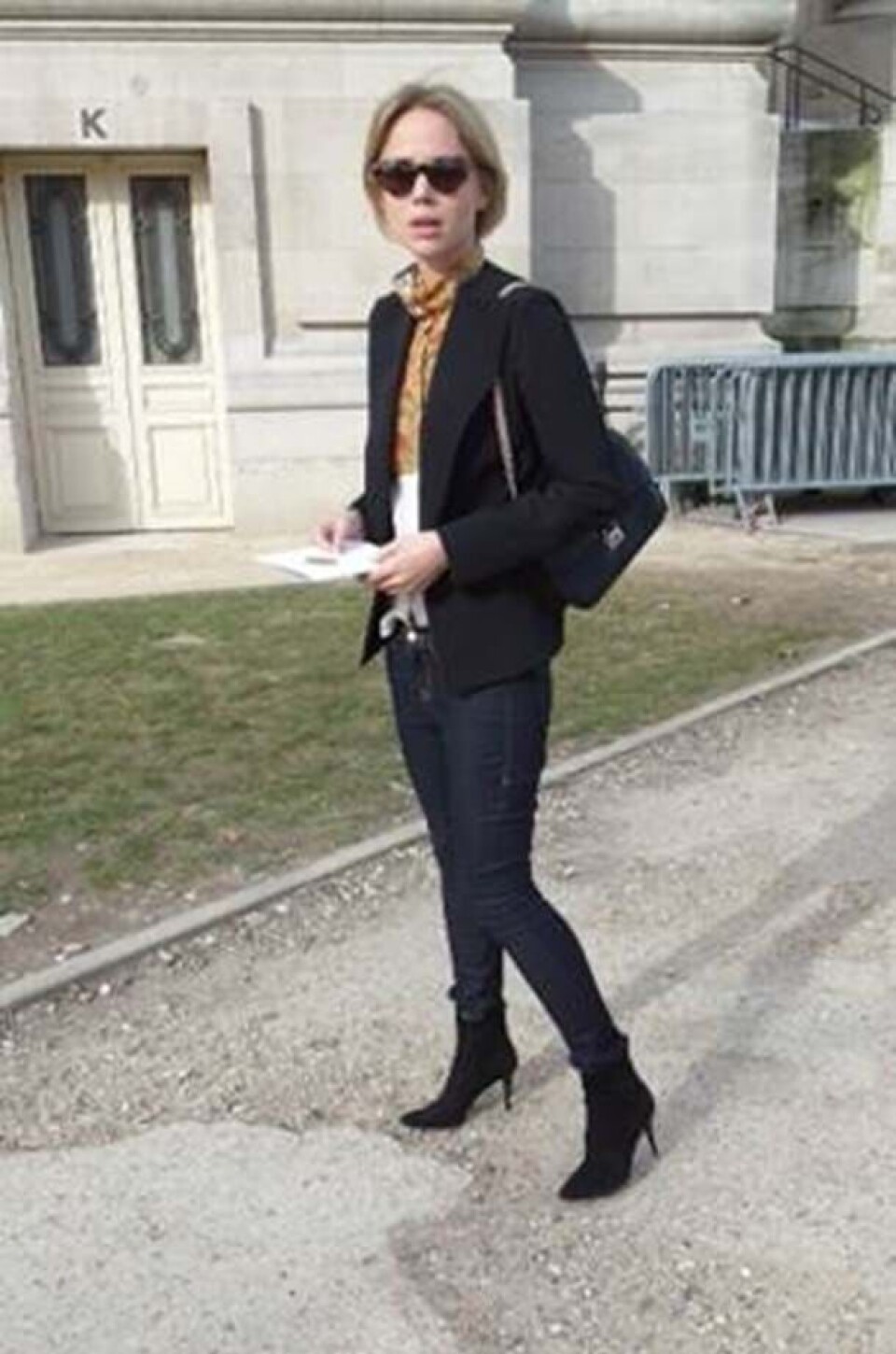 Se fransk lækkerhed på gaden til Paris Fashion Week i marts 2013