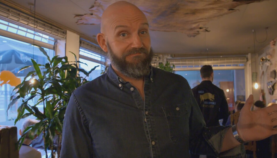 Thomas Castberg var værten på 'Med kniven for struben' (Foto: TV3)