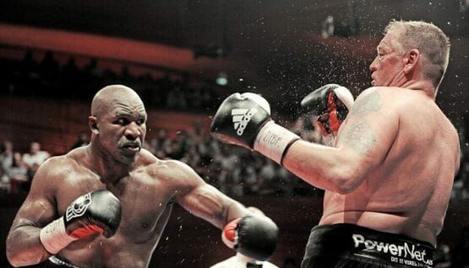 Efter ni års fravær i ringen møder Brian Nielsen i 2008 Evander Holyfield. Selvom det blev til et nederlag, gik han alligevel ti omgange mod bokselegenden (Foto: Martin Slottemo Lyngstad)