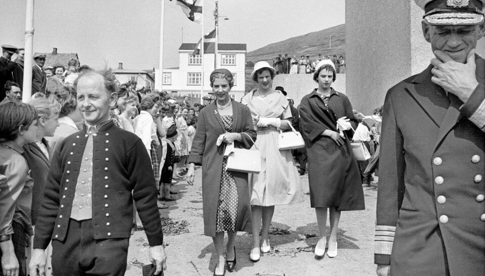 Kong Frederik og Dronning Ingrid besøgte sammen med prinsesse Margrethe og prinsesse Benedikte Færøerne i 1959 (Foto: Allan Moe/Ritzau Scanpix)