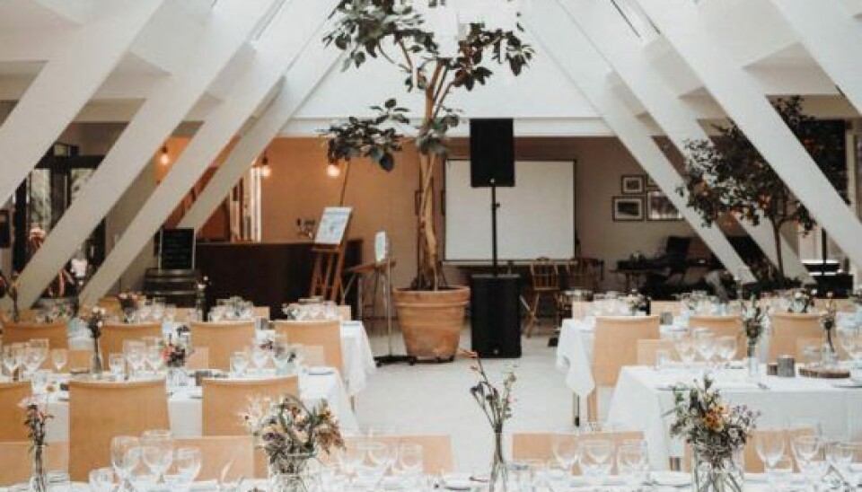 Således kunne et bryllup se ud på restaurant Thors Mølle, der ligger i Marselisborgskoven i Aarhus. Stedet er særligt for Maria og Nikolaj, fordi det var her, de lærte hinanden at kende, da Nikolaj var i lære som kok der, mens Maria arbejdede som tjener (Foto: Thors Mølle)