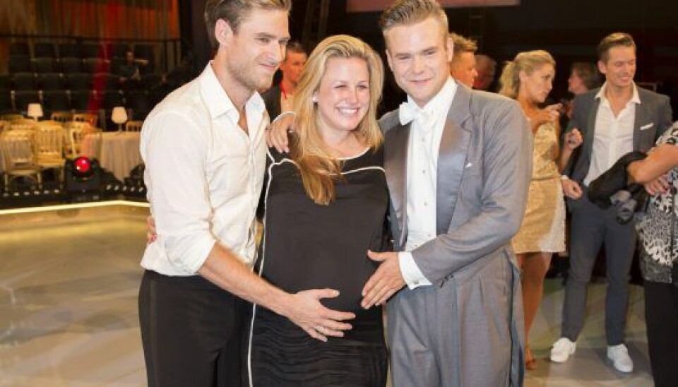 En højgravid Louise Mahnkopf kom og heppede på Johannes Nymark og Silas Holst i 'Vild med dans' (Foto: Anthon Unger)