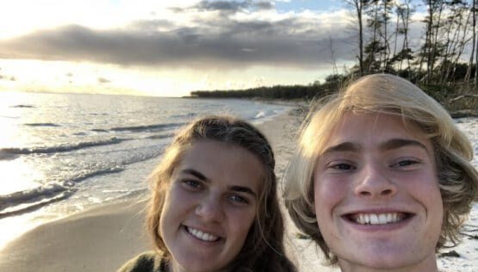 Roald og kæresten Ditte-Marie bor sammen i Sønder Bjert tæt ved Kolding (Foto: Privat)