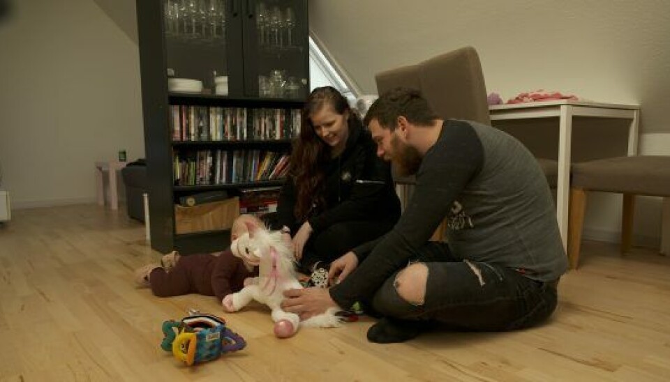 Kæresteparret Donna og Markus har en fælles datter. Derudover har Markus to børn fra et tidligere forhold, ligesom Donna har en søn fra et tidligere forhold (Foto: TV3)